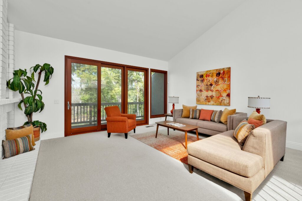 pexels-photo-32207487-32207487 Retro Living Room with views